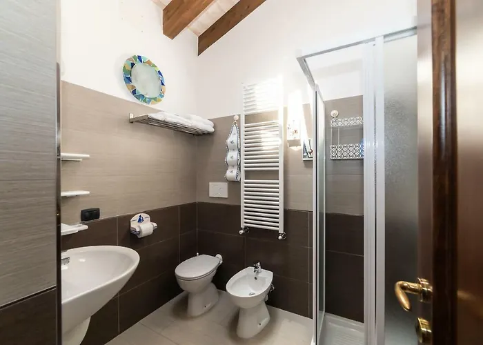 Il Viaggio 迪亚诺马里纳