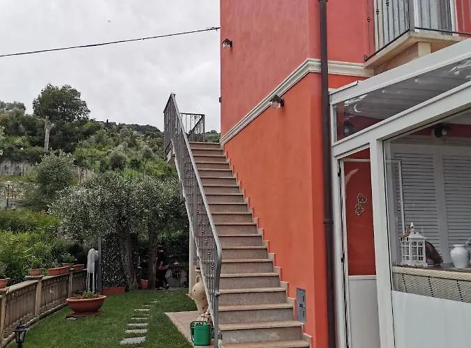 住宿加早餐酒店 Il Viaggio 迪亚诺马里纳